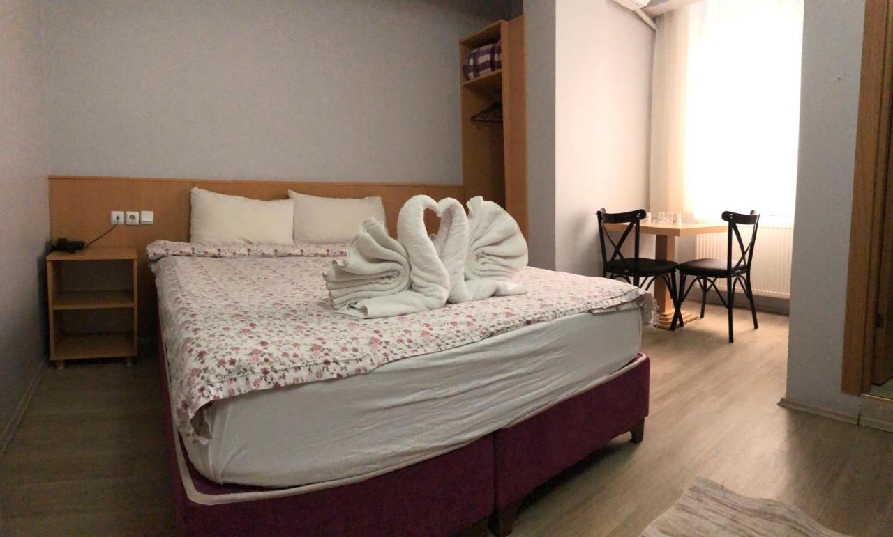 Hotel Oezsefa อิสตันบูล ภายนอก รูปภาพ