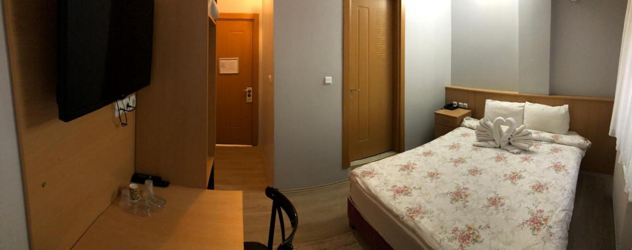 Hotel Oezsefa อิสตันบูล ภายนอก รูปภาพ