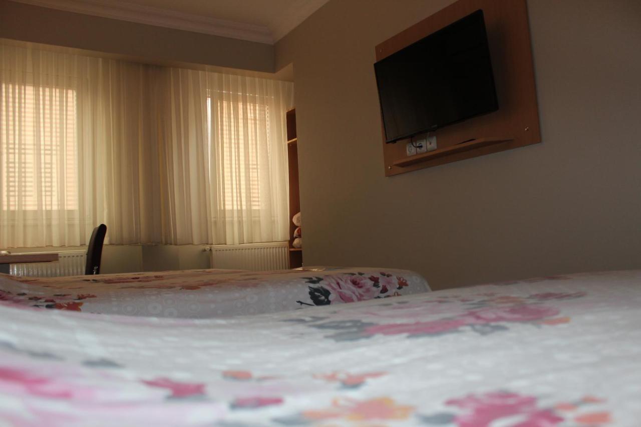 Hotel Oezsefa อิสตันบูล ภายนอก รูปภาพ