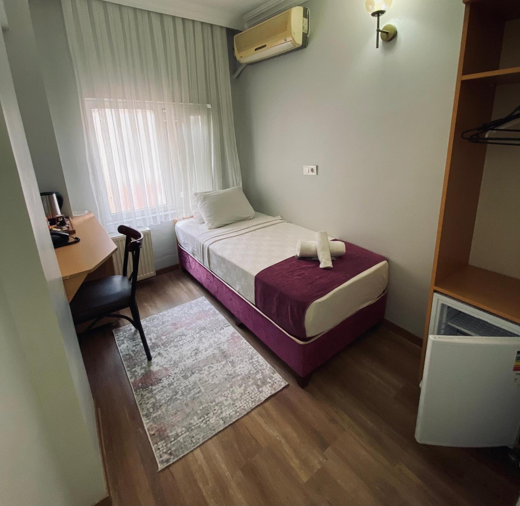 Hotel Oezsefa อิสตันบูล ภายนอก รูปภาพ