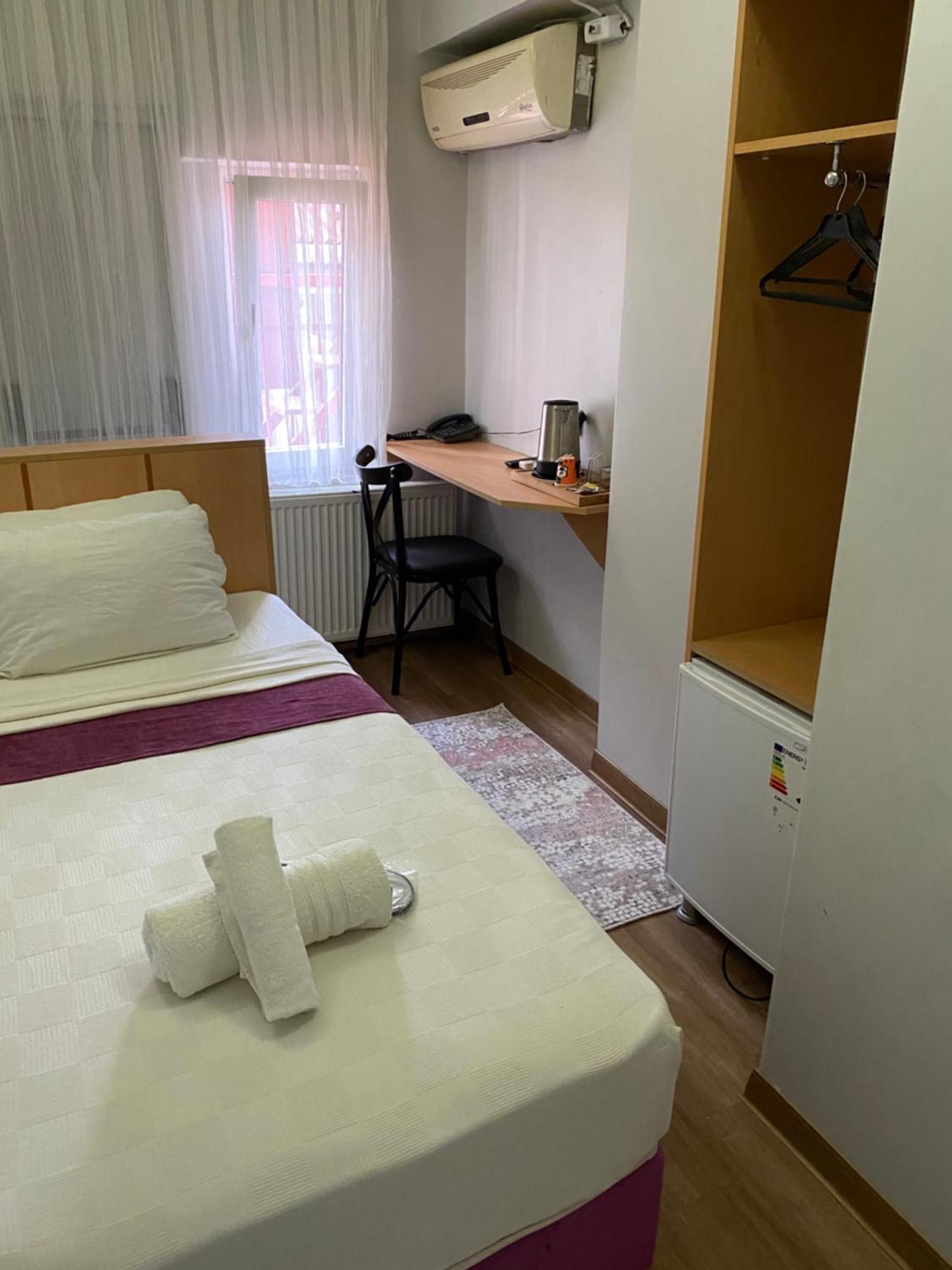 Hotel Oezsefa อิสตันบูล ภายนอก รูปภาพ